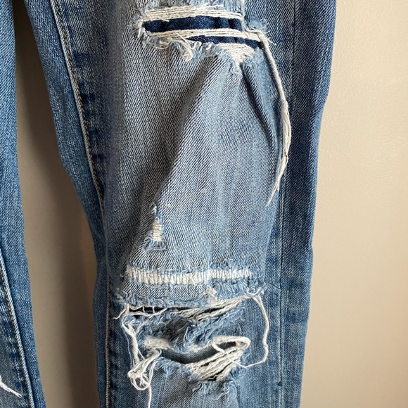 AE distresssed skinny jeans - Picture 2 of 6